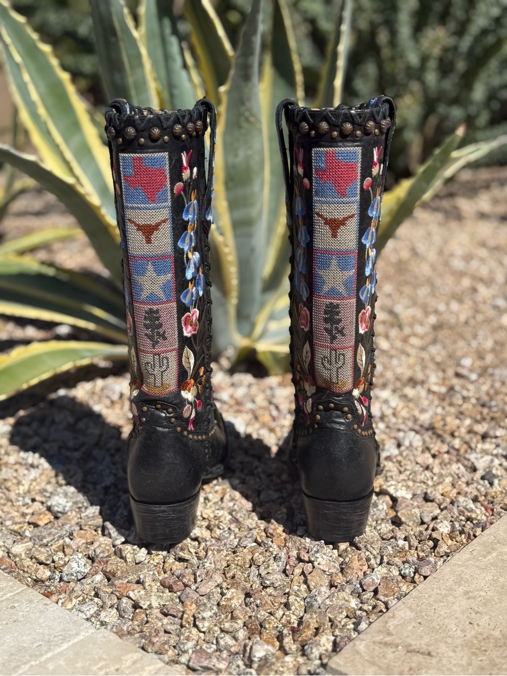 Black Embroidered Women's UT Austin Western Allens Boots Size 6 Worn only once! - Picture 4 of 16